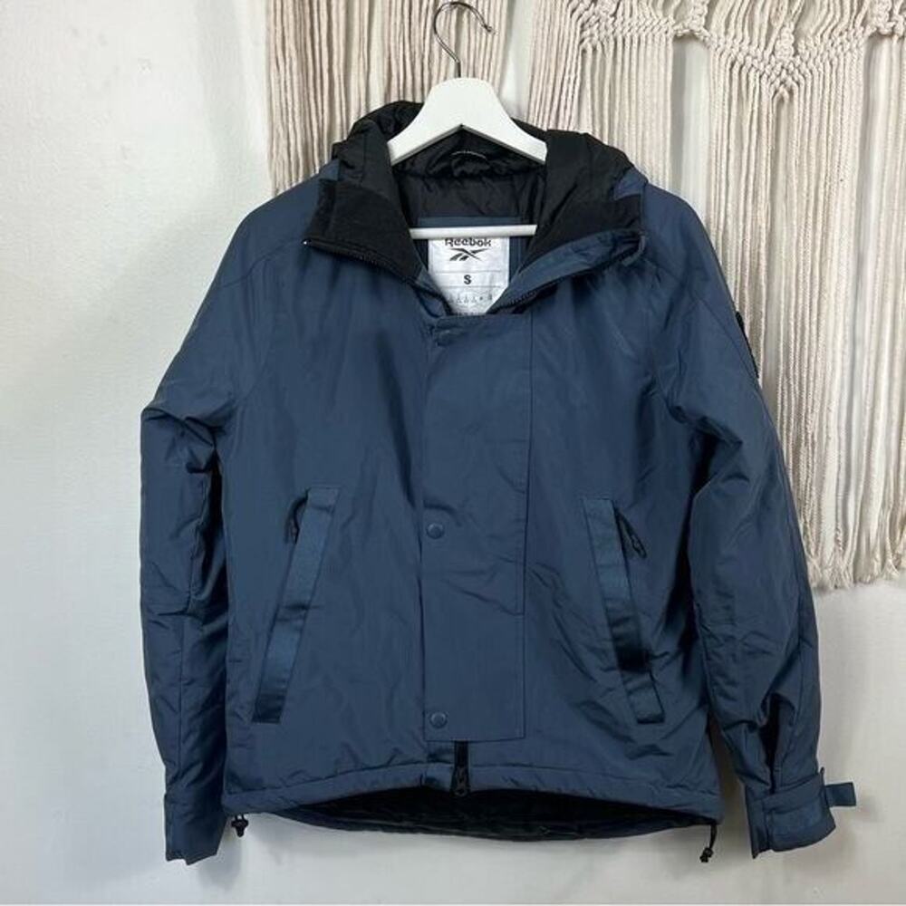 Reebok womens S Small Winter Parka/Coat Zippered Hooded Pale Blue/Black workout